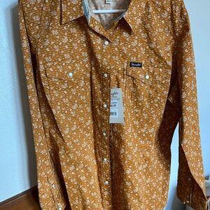 Wrangler Women’s Mustard Patterned Button Down Shirt